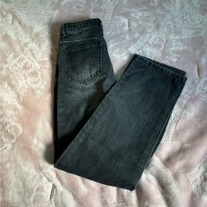 Women’s ripped jeans